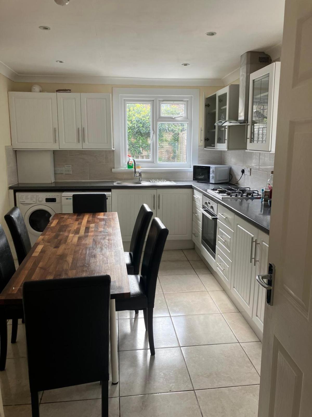 Specious Studio Flats London Ngoại thất bức ảnh